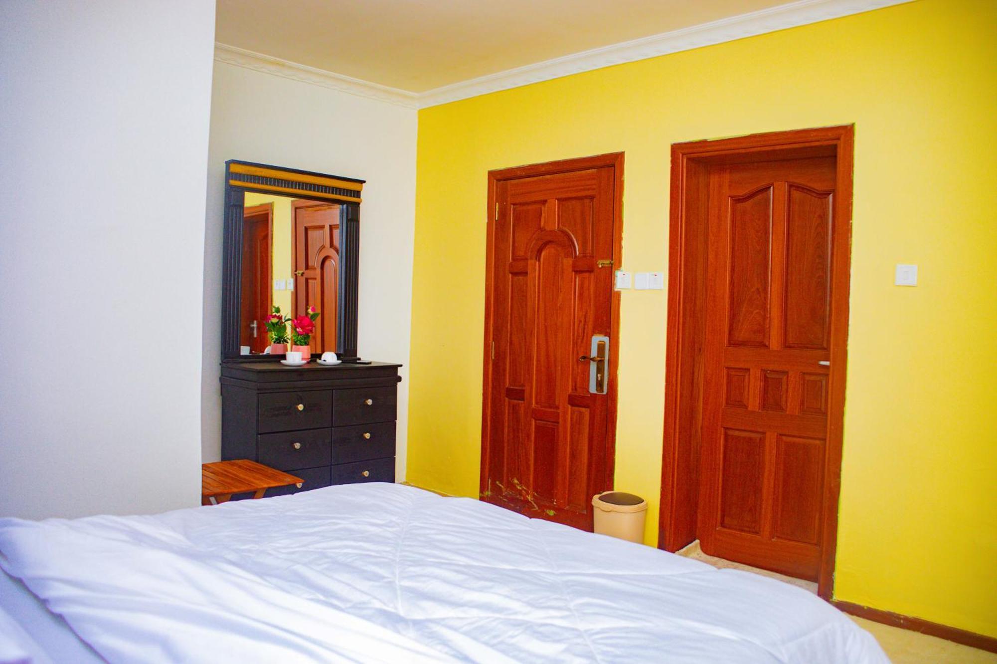 Divine Royal Residences Arusha Extérieur photo
