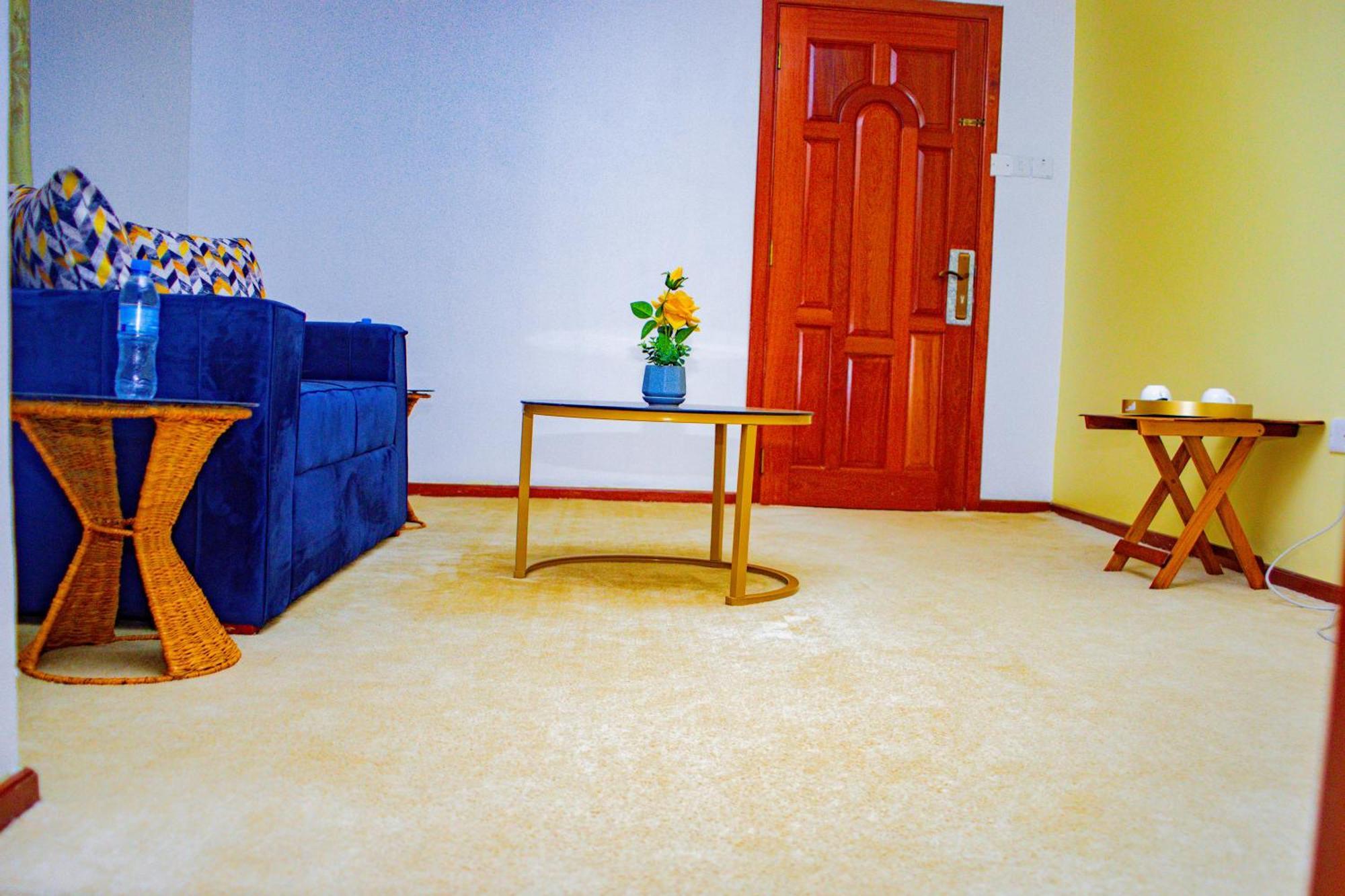 Divine Royal Residences Arusha Extérieur photo