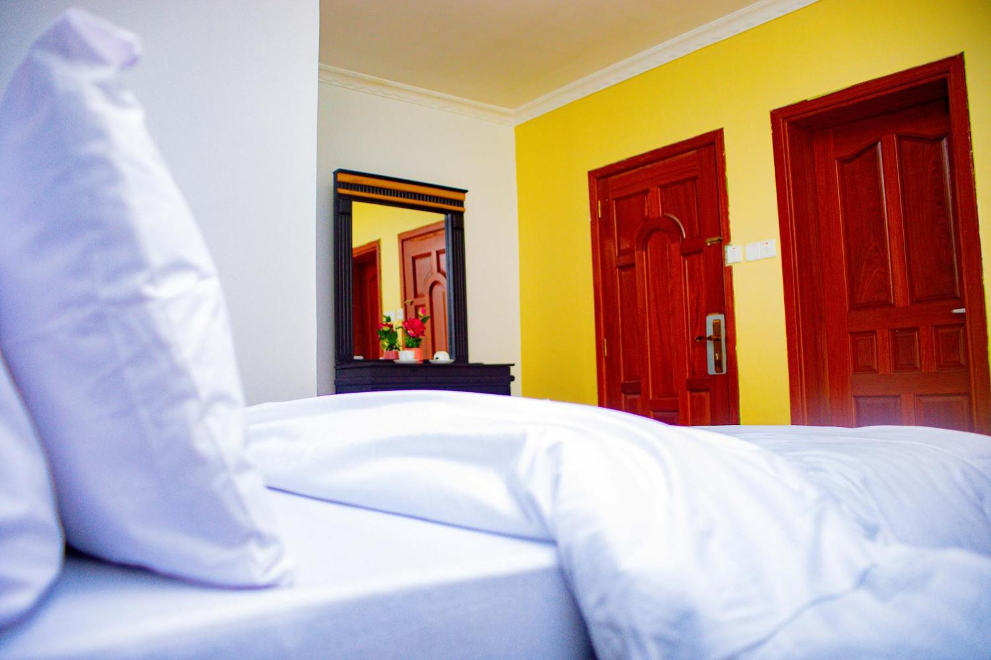 Divine Royal Residences Arusha Extérieur photo