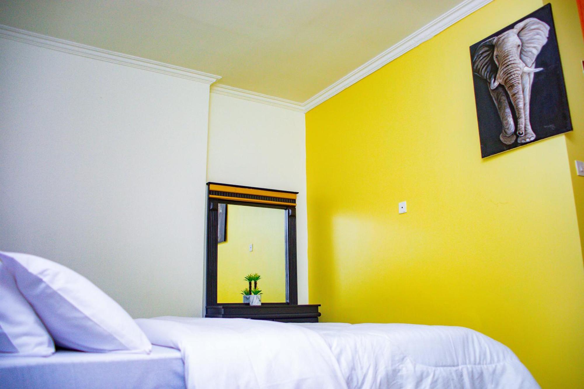 Divine Royal Residences Arusha Extérieur photo