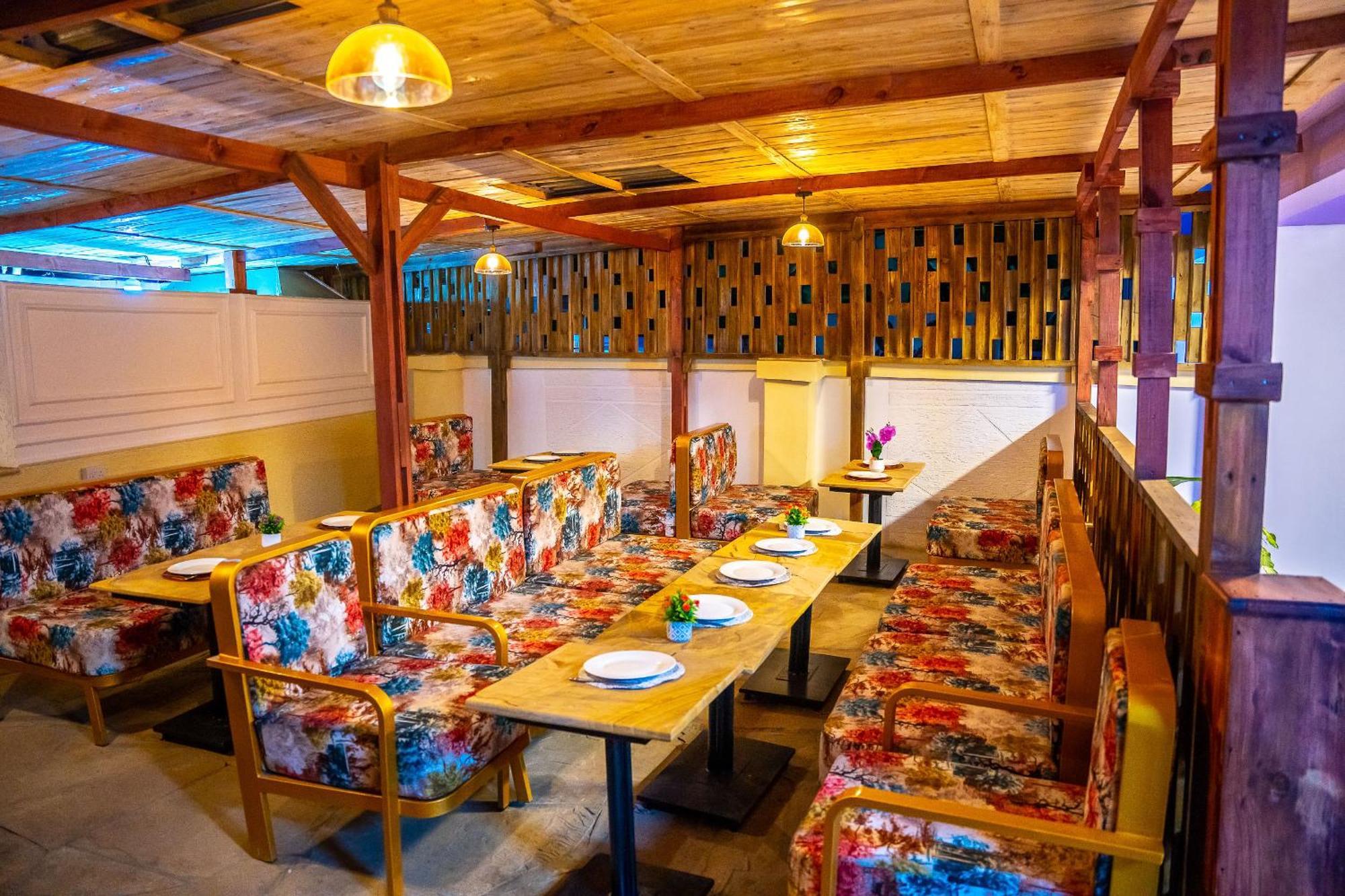 Divine Royal Residences Arusha Extérieur photo